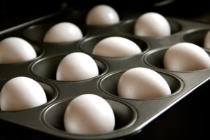 hard-boiled-eggs-in-a-muffin-tin
